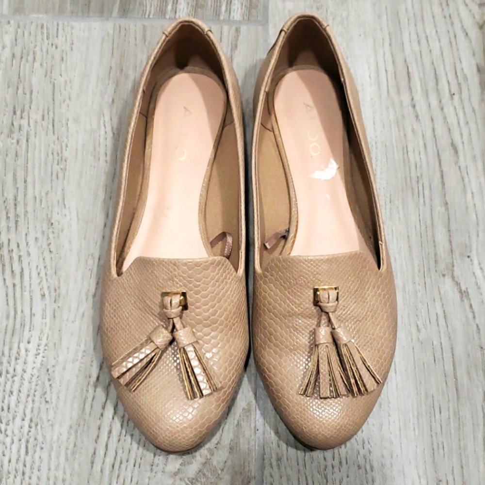 ALDO Classic Tan Flats